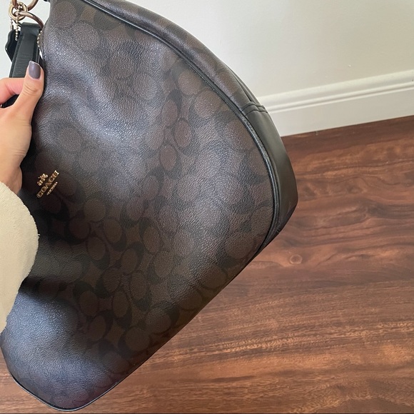 Coach Hobo Bag - Picture 11 of 16